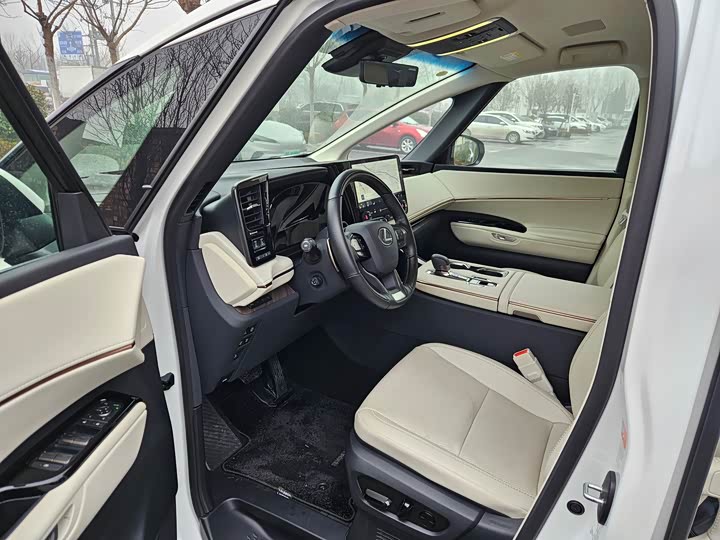 Lexus LM 2023 2023款 500h 六座尊崇版