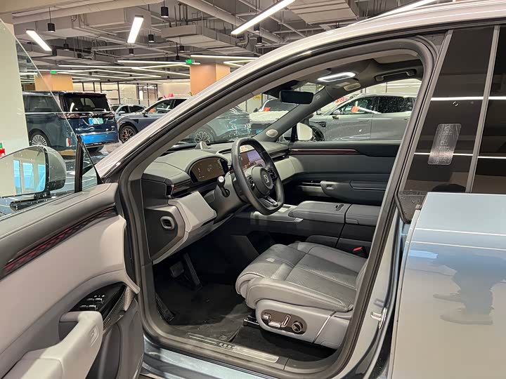 Zeekr 7X 2025 2025款 100kWh 长续航四驱智驾版