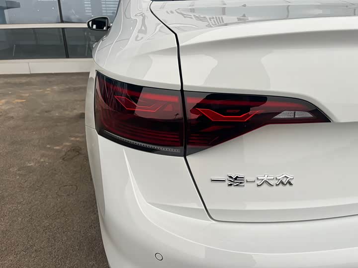 Volkswagen Sagitar L 2025 2025款 改款 300TSI DSG超越版