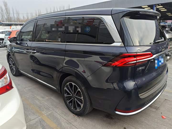 Roewe iMax 8 2022 2022款 400TGI 旗舰版