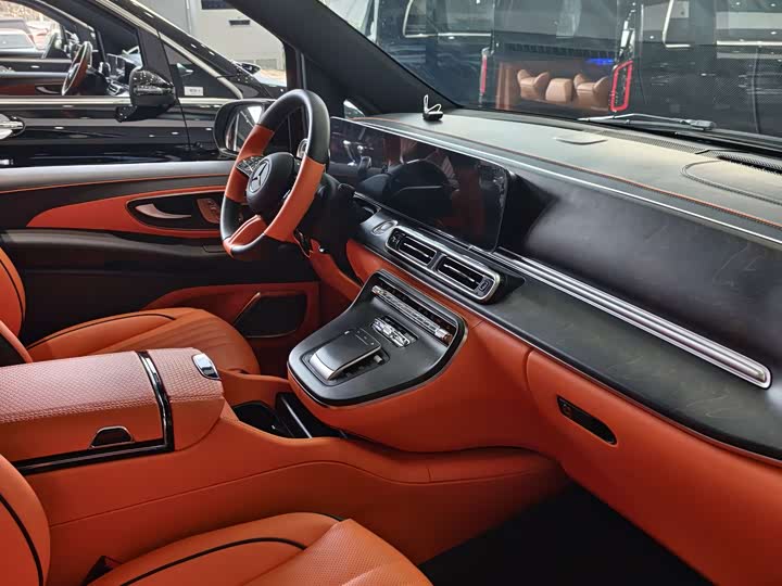 Mercedes-Benz Vito 2024 2024款 2.0T 精英版 7座