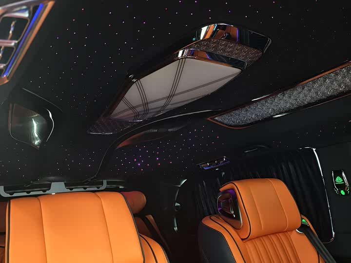 Mercedes-Benz Vito 2024 2024款 2.0T 精英版 7座