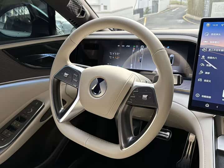 Denza Z9 2024 2024款 1100km 四驱Max版