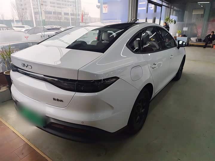 BYD Seal 05 DM-i Hybrid 2025 2025款 DM-i 智驾版 55KM豪华型