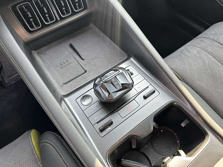 BYD Song L 2025 2025款 智驾版 602km 激光雷达四驱型