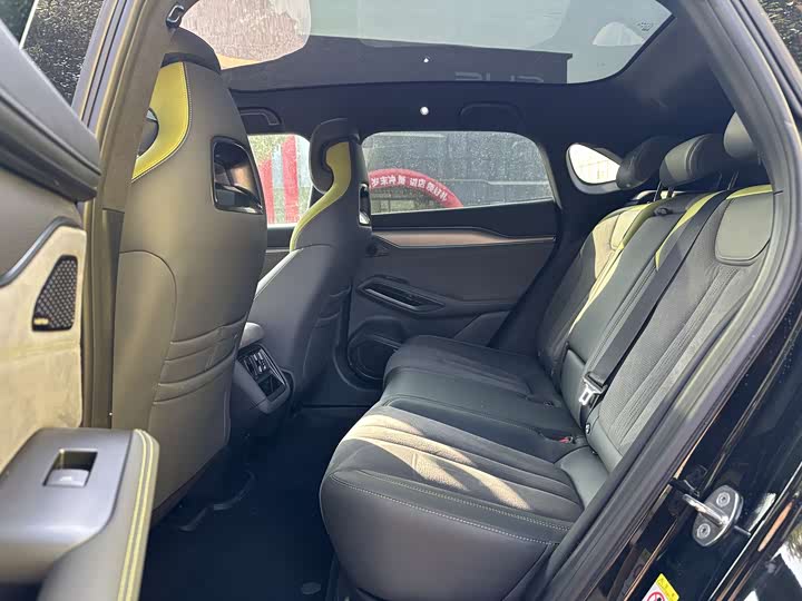 BYD Song L 2025 2025款 智驾版 602km 激光雷达四驱型