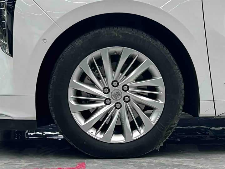 2025 Buick GL8 Century