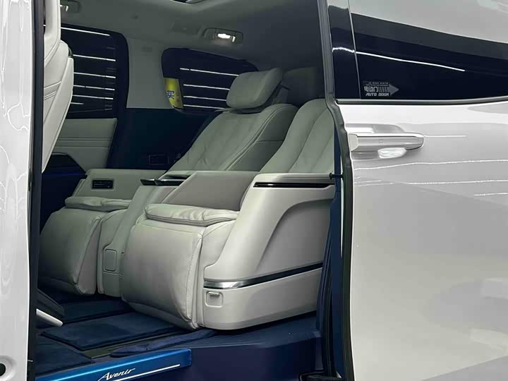 Buick GL8 Century 2025 2025款 2.0T 七座蕴世版