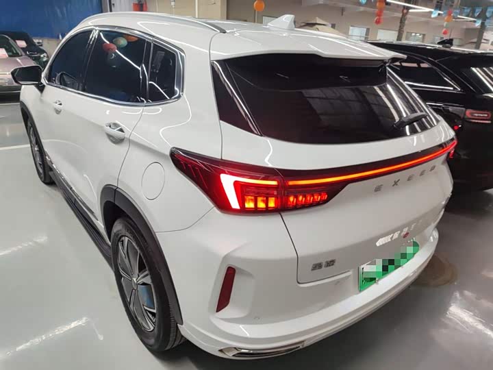 2023 Exeed LX C-DM Hybrid