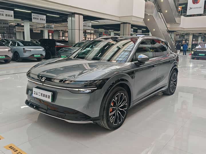 Zeekr 7X 2025 2025款 100kWh 长续航后驱智驾版