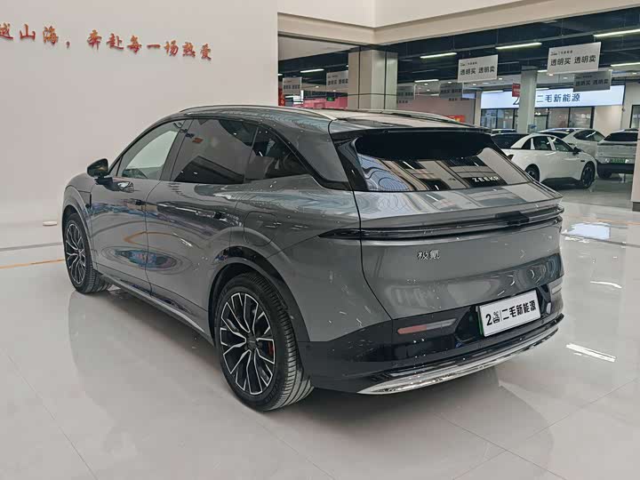 Zeekr 7X 2025 2025款 100kWh 长续航后驱智驾版