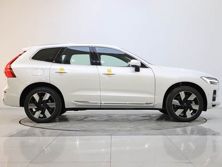Volvo XC60 Hybrid 2025 2025款 插电式混动 长续航四驱智远豪华版