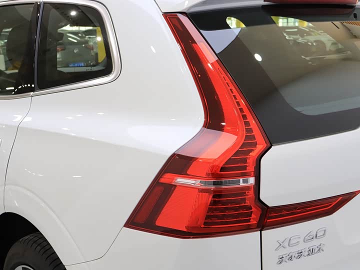 Volvo XC60 Hybrid 2025 2025款 插电式混动 长续航四驱智远豪华版