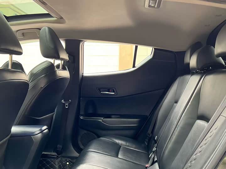 Toyota C-HR 2021 2021款 2.0L 豪华版