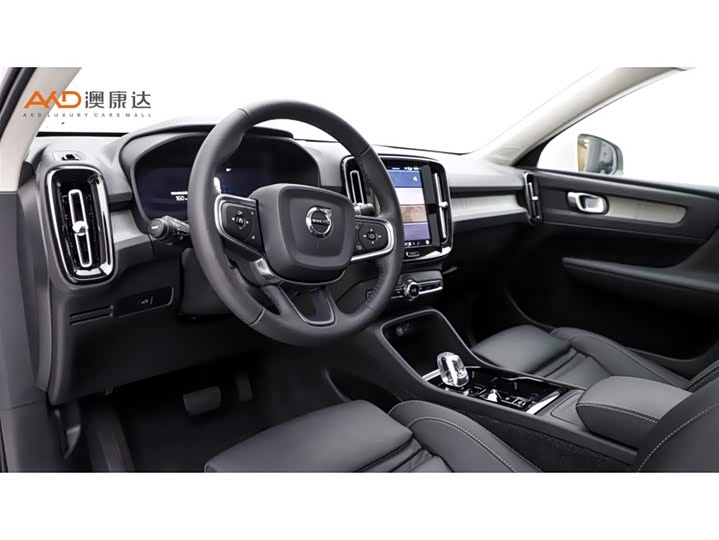 Volvo XC40 2025 2025款 B4 四驱智远豪华版