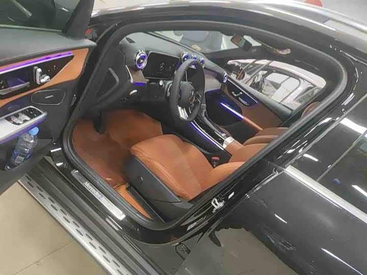 Mercedes-Benz GLC-Class 2025 2025款 改款 GLC 300 L 4MATIC 动感型 5座