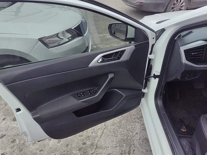 Volkswagen Polo 2023 2023款 改款 Plus 1.5L 自动全景乐享版