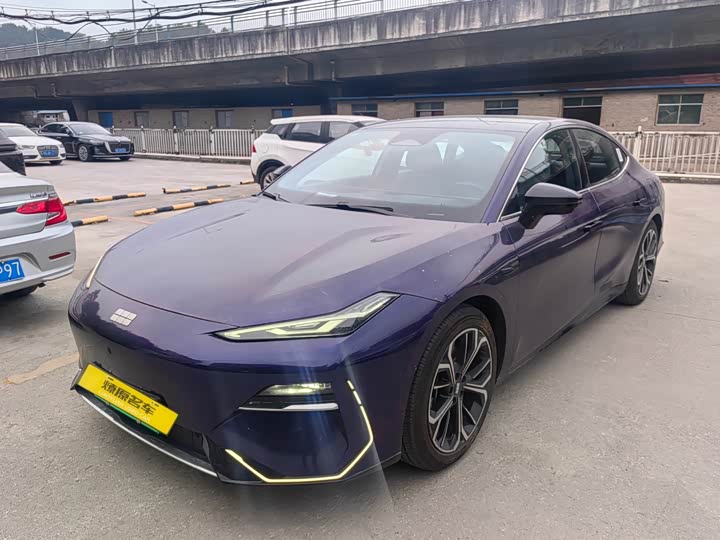 2025 Geely Galaxy E8