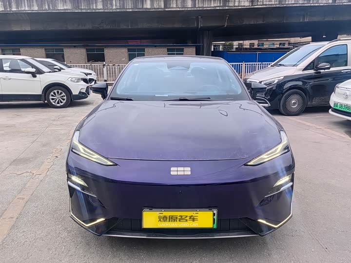 2025 Geely Galaxy E8