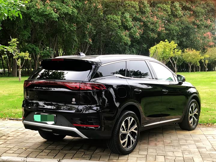 2025 BYD Tang Hybrid/EV