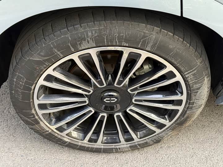 Aito M7 2024 2024款 1.5T 智驾四驱Max版 6座