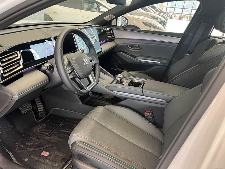 BYD Qin L 2025 2025款 DM-i 智驾版 120KM卓越型