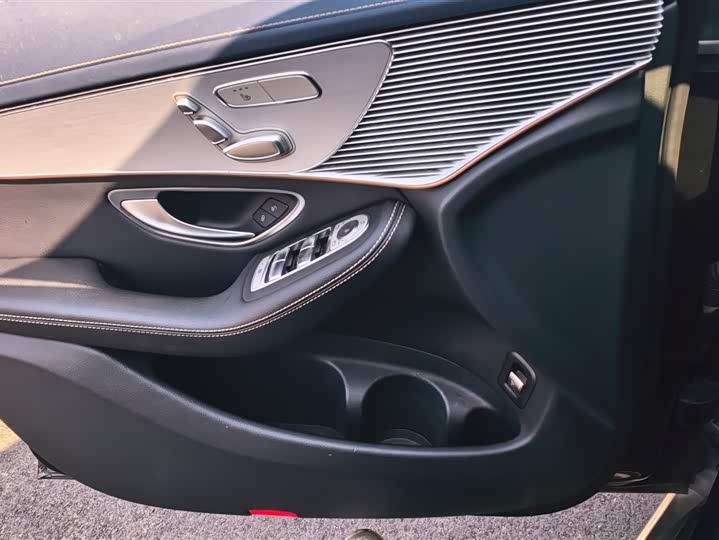 Mercedes-Benz EQC 2021 2021款 EQC 350 4MATIC