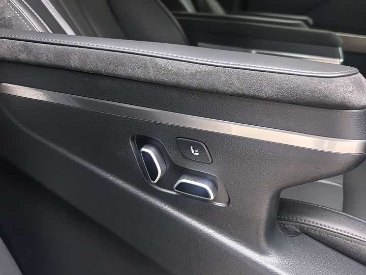 Hongqi HQ9 Hybrid 2024 2024款 2.0T 四驱商务版