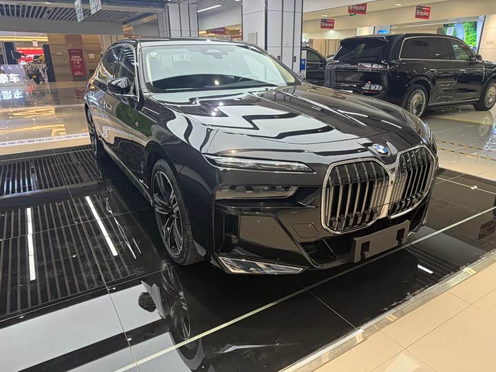 BMW 7 Series 2023 2023款 740Li 领先型 M运动套装