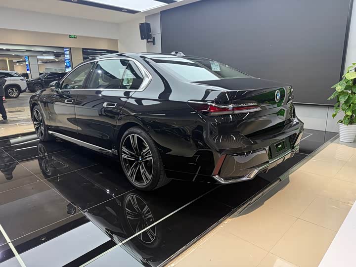 BMW 7 Series 2023 2023款 740Li 领先型 M运动套装