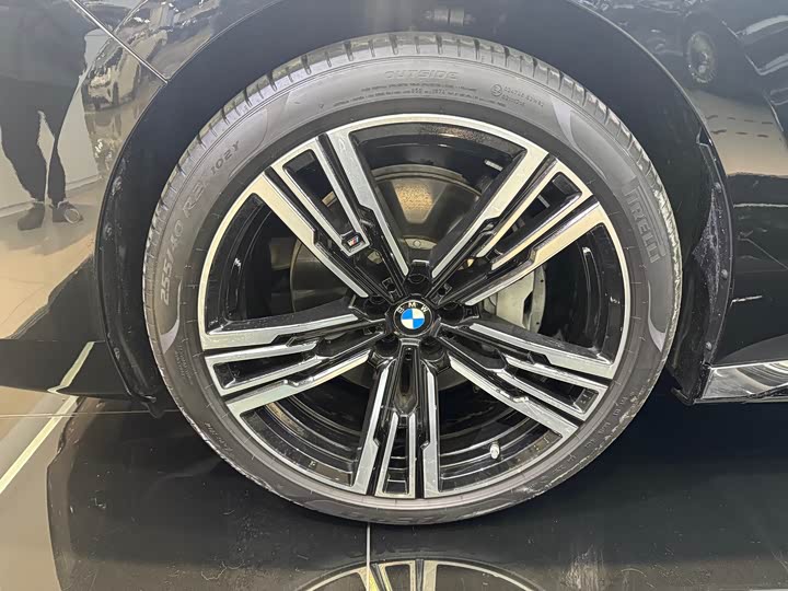 BMW 7 Series 2023 2023款 740Li 领先型 M运动套装