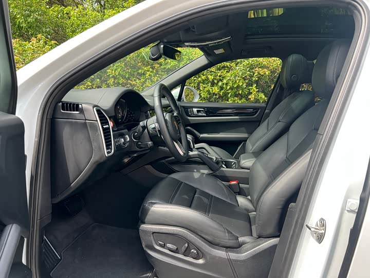 Porsche Cayenne Hybrid 2023 2023款 Cayenne E-Hybrid 2.0T 铂金版