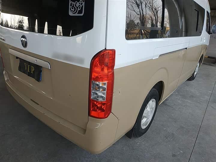 Foton G9 2021 2021款 2.4L汽油商运版长轴高顶9座明窗4K22D4M