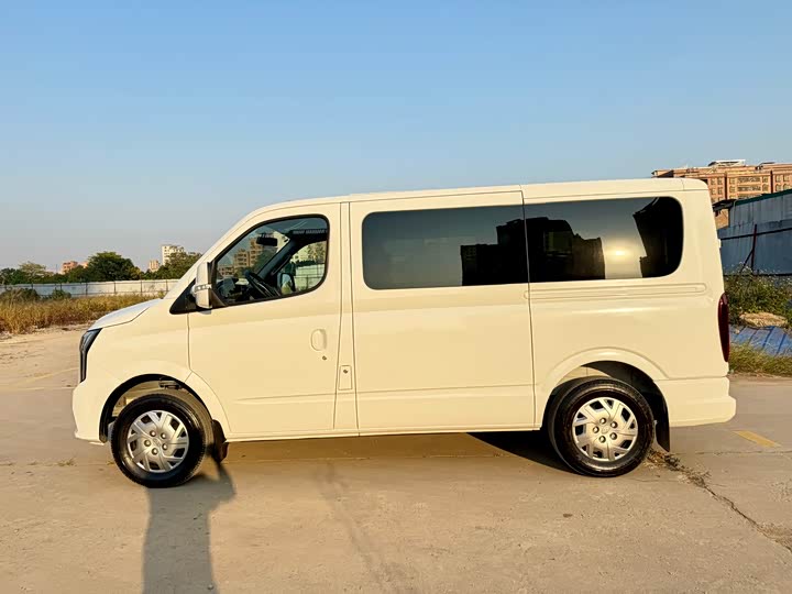 Maxus V80 2024 2024款 傲运通 6AMT 短轴超低顶147Ps 5/6座