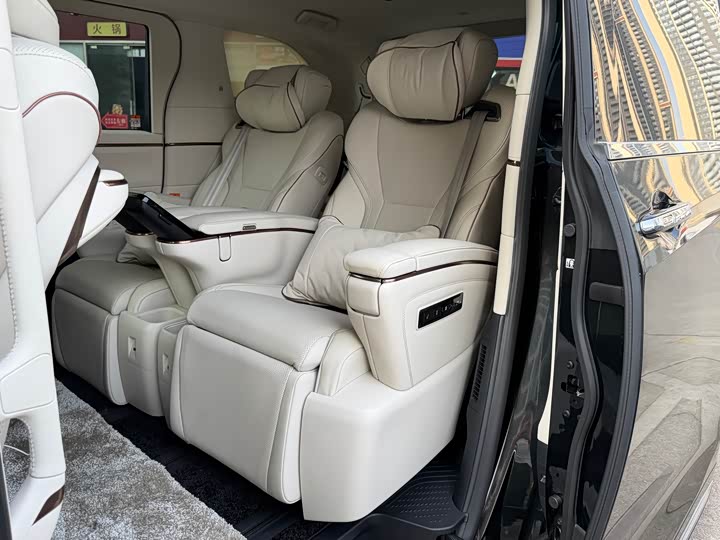 Lexus LM 2025 2025款 500h 六座尊崇版