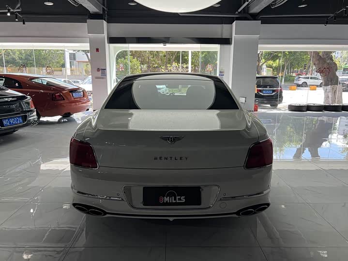 Bentley Flying Spur 2022 2022款 4.0T V8 标准版