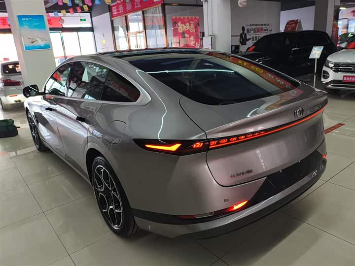 Changan Qiyuan (Nevo) A07 2025 2025款 蓝鲸增程版 230旗舰型