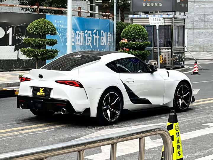 Toyota Supra 2022 2022款 改款 GR SUPRA 3.0T 标准型
