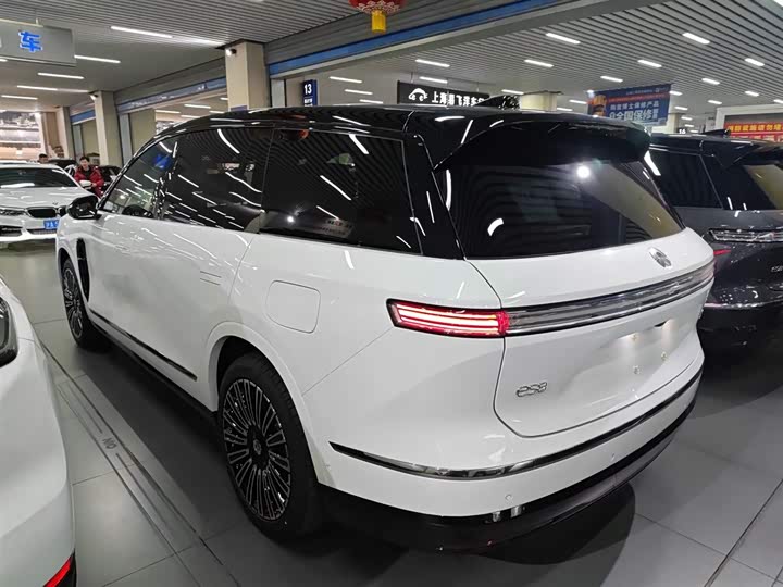 Nio ES8 2026 2026款 六座行政豪华版