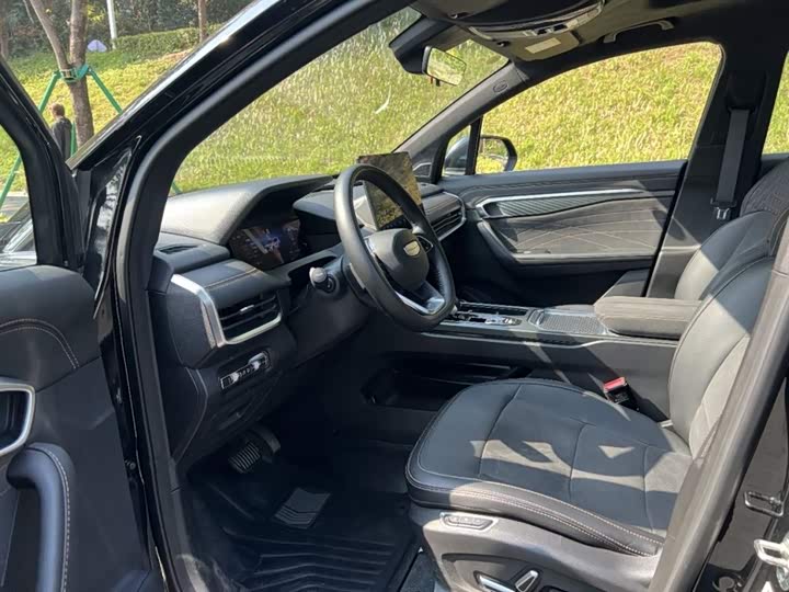 Geely Okavango L 2025 2025款 2.0T DCT尊享款