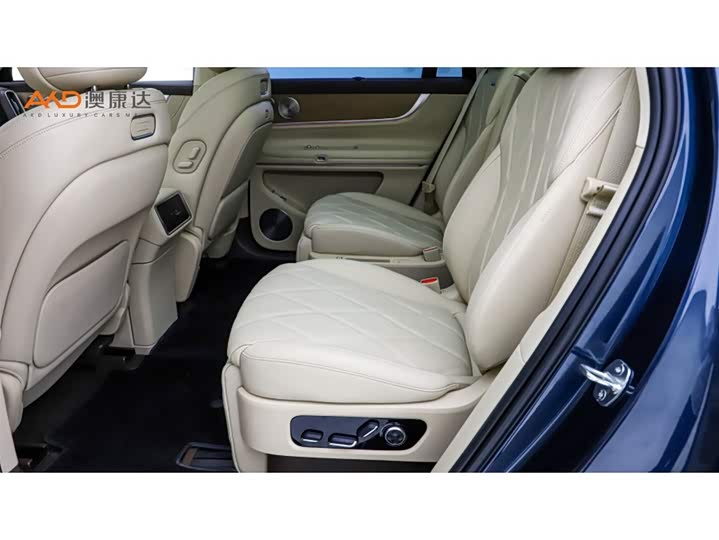 Aito M9 2025 2025款 增程 Ultra版 52kWh 6座版