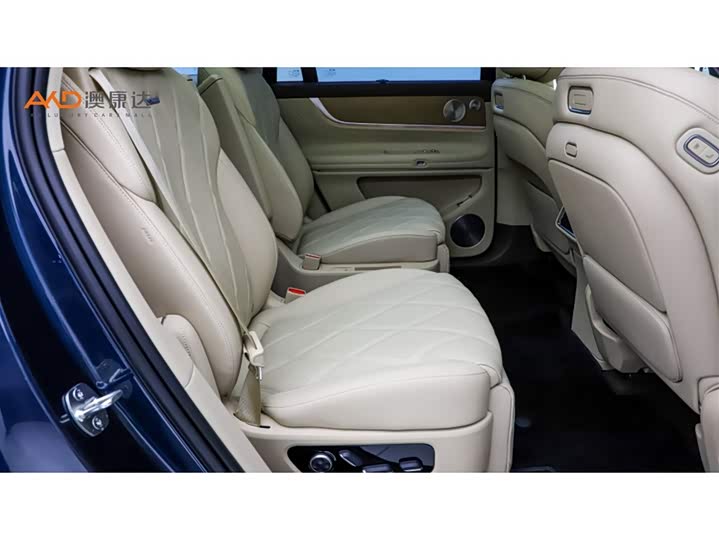 Aito M9 2025 2025款 增程 Ultra版 52kWh 6座版