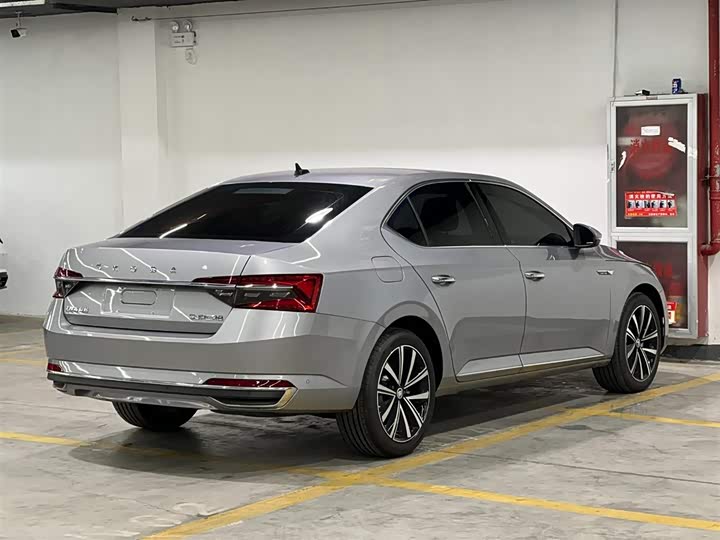 Skoda Superb 2024 2024款 TSI280 DSG尊享版