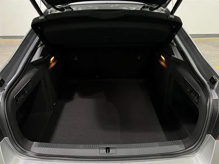 Skoda Superb 2024 2024款 TSI280 DSG尊享版