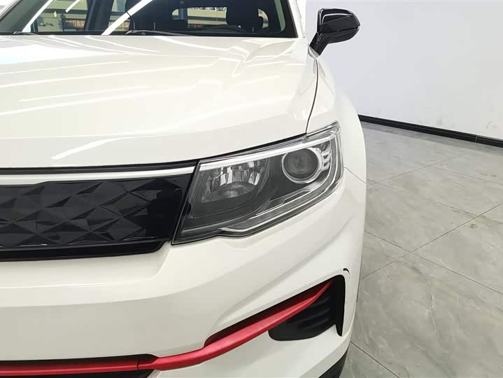 Changan CS35 Plus 2021 2021款 荣耀百万版 1.6L CVT精英版