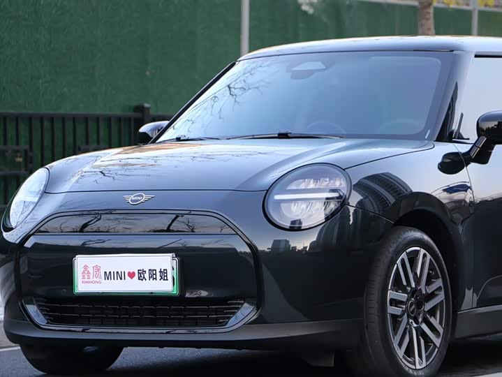 Mini Cooper 2024 2024款 456km COOPER E 经典派