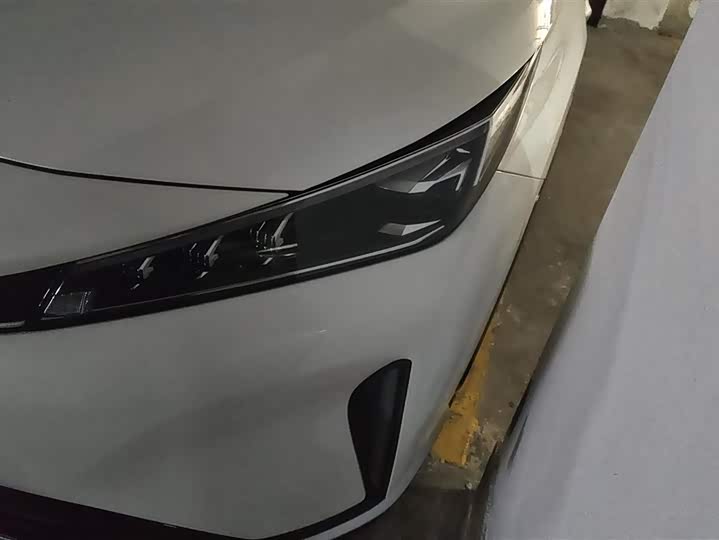 Roewe D5X DMH 2024 2024款 135豪华版