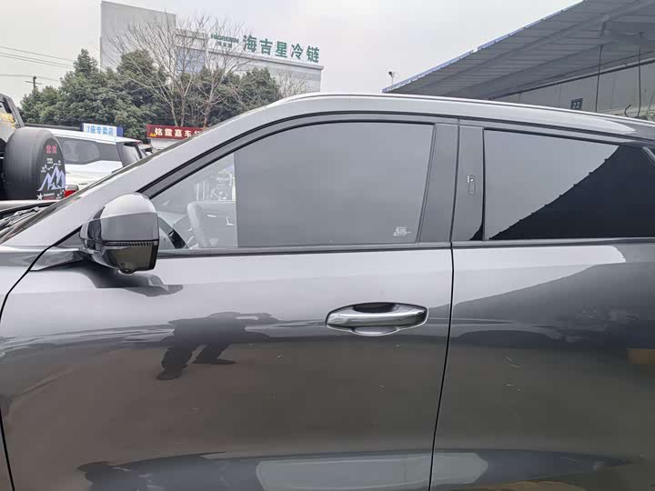 Changan Oshan Z6 2023 2023款 蓝鲸 1.5T DCT智享型