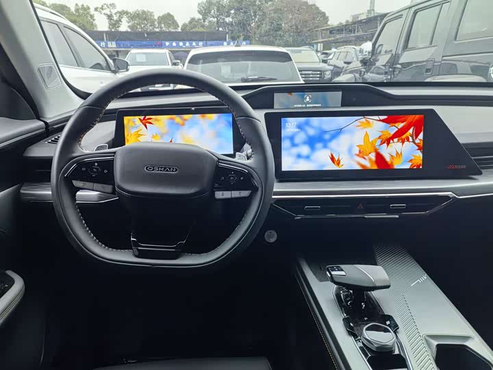 Changan Oshan Z6 2023 2023款 蓝鲸 1.5T DCT智享型