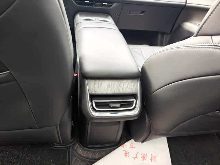 Changan CS75 Plus 2025 2025款 第四代 UItra 2.0T 新蓝鲸 擎云型